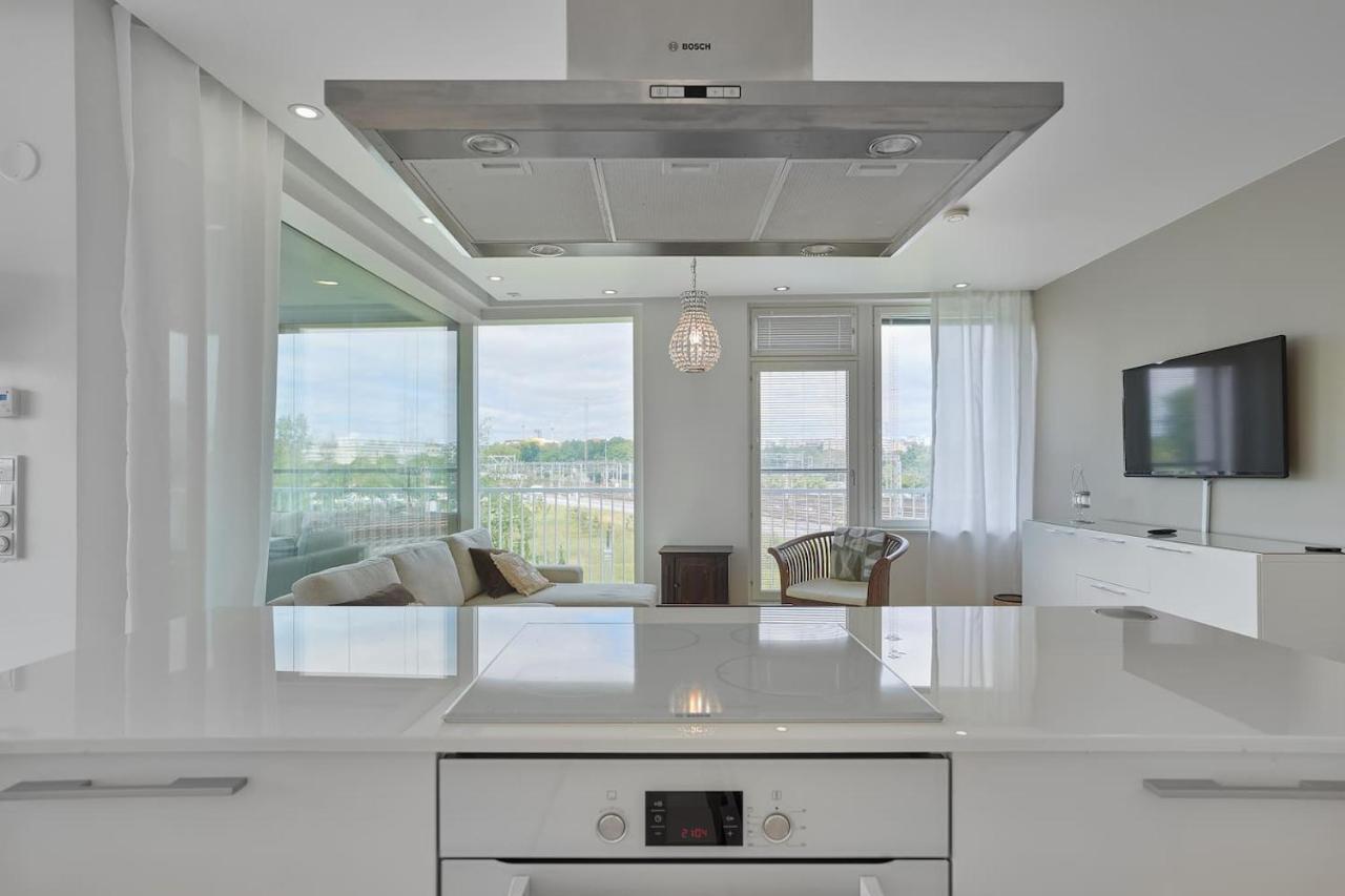 1br Center By The Park With Private Sauna, Balcony & View