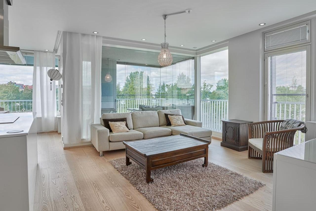 Apartment 1br Center By The Park With Private Sauna, Balcony & View